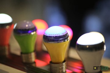 Bóng đèn LED thông minh có thể cứu người của HTC