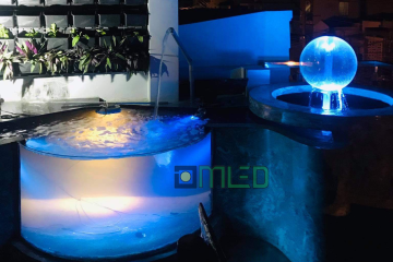 Hướng dẫn lắp đèn âm nước cho hồ cá Koi bể kính | OMLED Hướng dẫn lắp đèn âm nước cho hồ cá Koi bể kính | OMLED